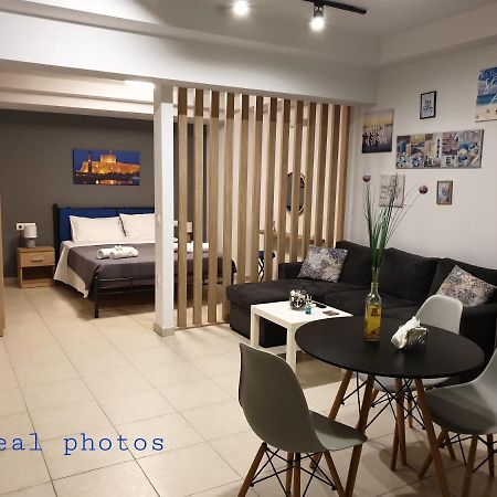 Blue - Comfy Center Rodos Apartment Asgourou ภายนอก รูปภาพ
