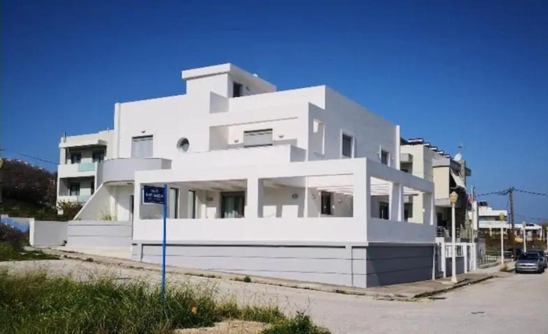 Blue - Comfy Center Rodos Apartment Asgourou ภายนอก รูปภาพ