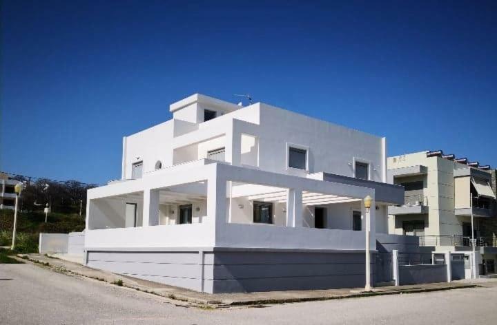 Blue - Comfy Center Rodos Apartment Asgourou ภายนอก รูปภาพ